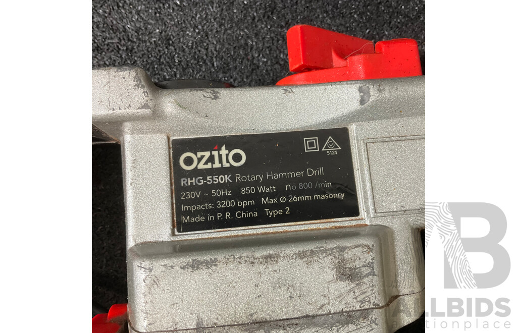 OZITO Rotary Hammer Drill (RHG-550K)