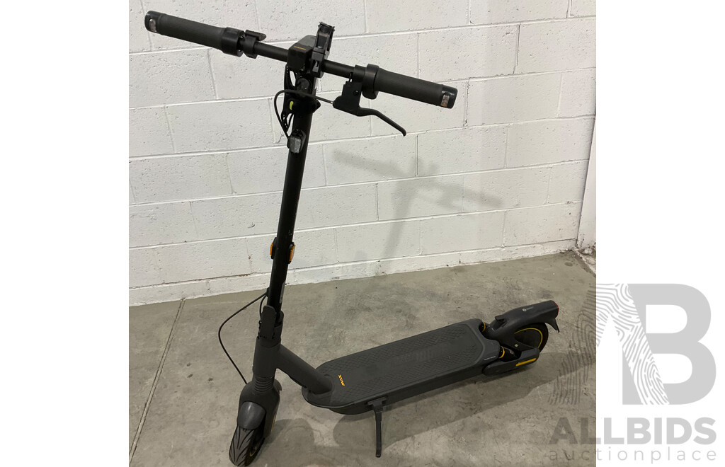 SEGWAY Ninebot MAX G2 Electric Scooter