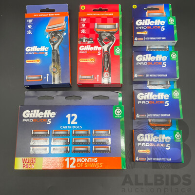 GILLETTE Pro Glide5 Razors (x2) and Razor Blade Refills (12 Pack 1x and 4 Pack  4x) - Lot of 7