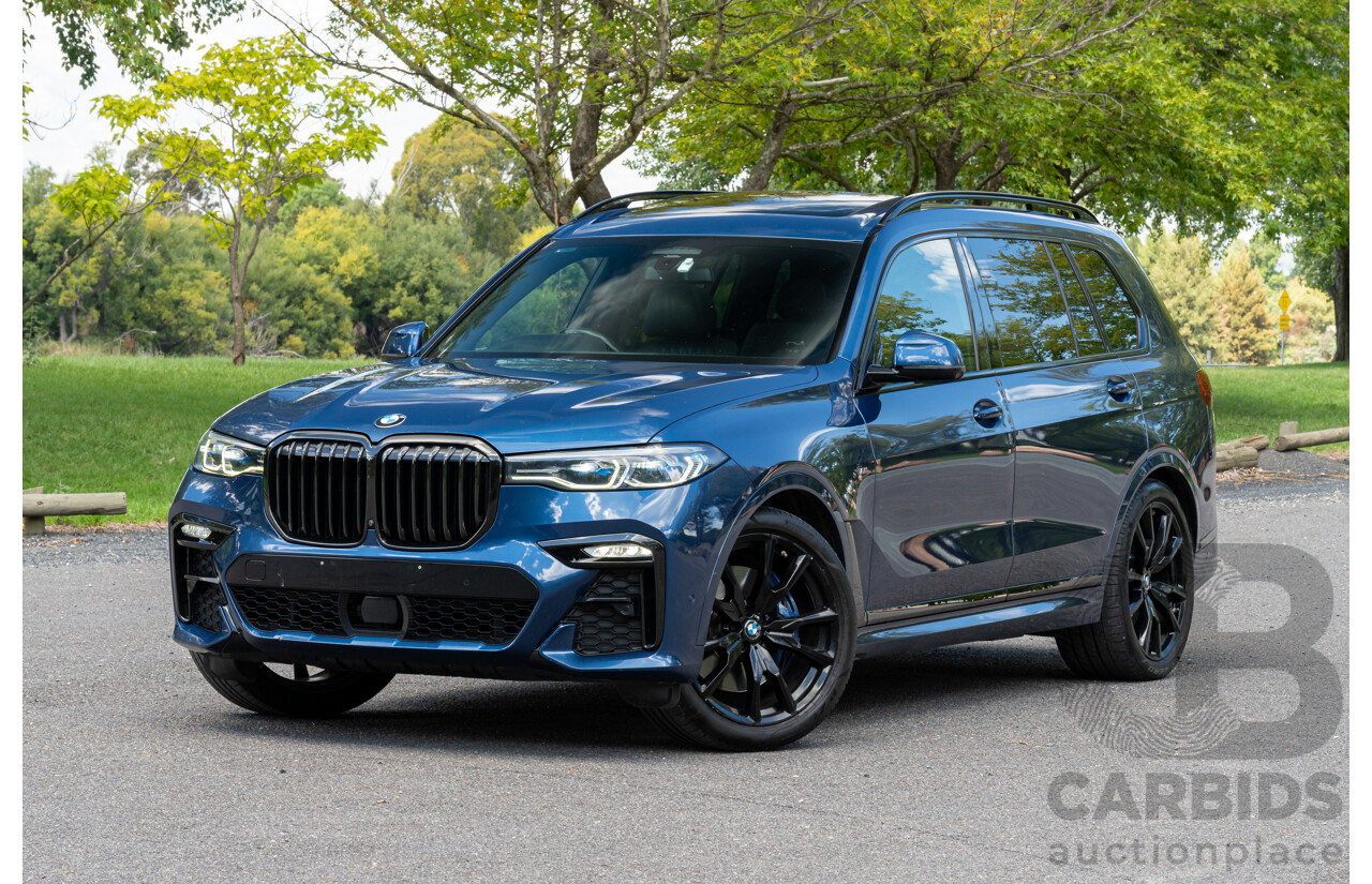 08/2020 BMW X7 M50i (AWD) G07 4d Wagon Phytonic Blue Metallic Twin Turbo V8 4.4L - 7 Seater