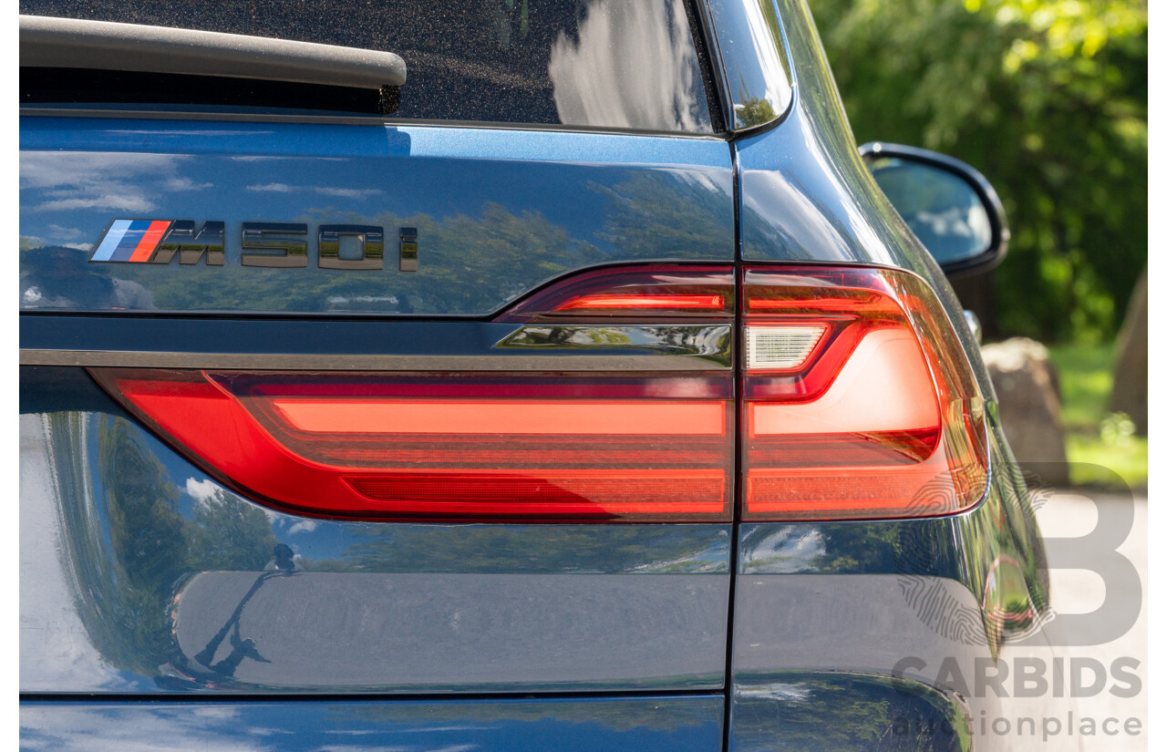 08/2020 BMW X7 M50i (AWD) G07 4d Wagon Phytonic Blue Metallic Twin Turbo V8 4.4L - 7 Seater