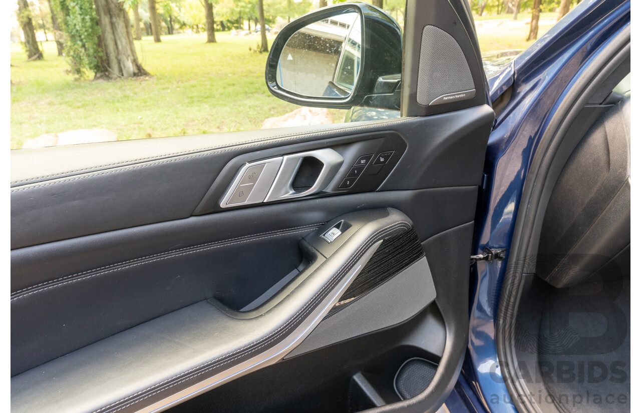 08/2020 BMW X7 M50i (AWD) G07 4d Wagon Phytonic Blue Metallic Twin Turbo V8 4.4L - 7 Seater