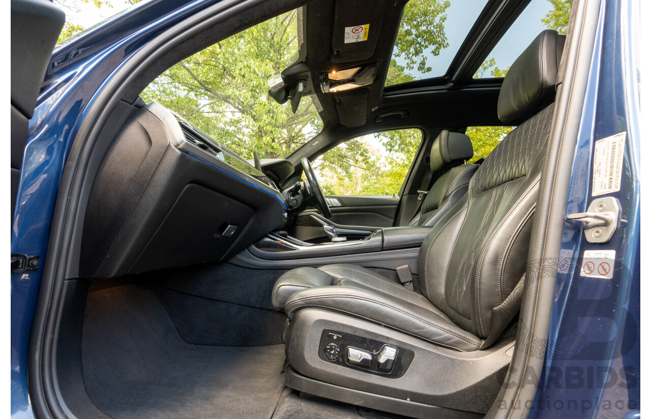 08/2020 BMW X7 M50i (AWD) G07 4d Wagon Phytonic Blue Metallic Twin Turbo V8 4.4L - 7 Seater