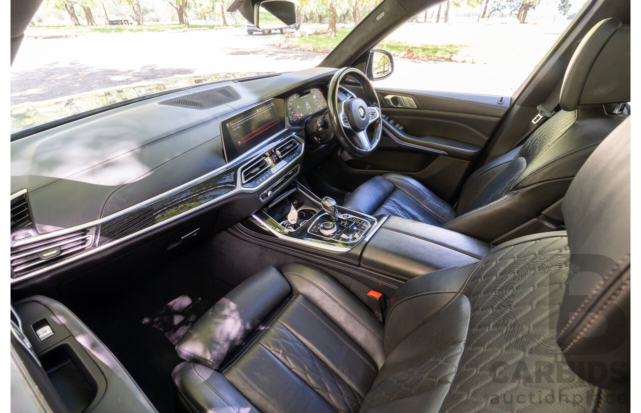 08/2020 BMW X7 M50i (AWD) G07 4d Wagon Phytonic Blue Metallic Twin Turbo V8 4.4L - 7 Seater