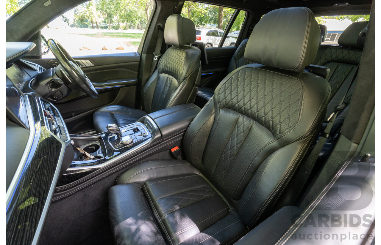 08/2020 BMW X7 M50i (AWD) G07 4d Wagon Phytonic Blue Metallic Twin Turbo V8 4.4L - 7 Seater