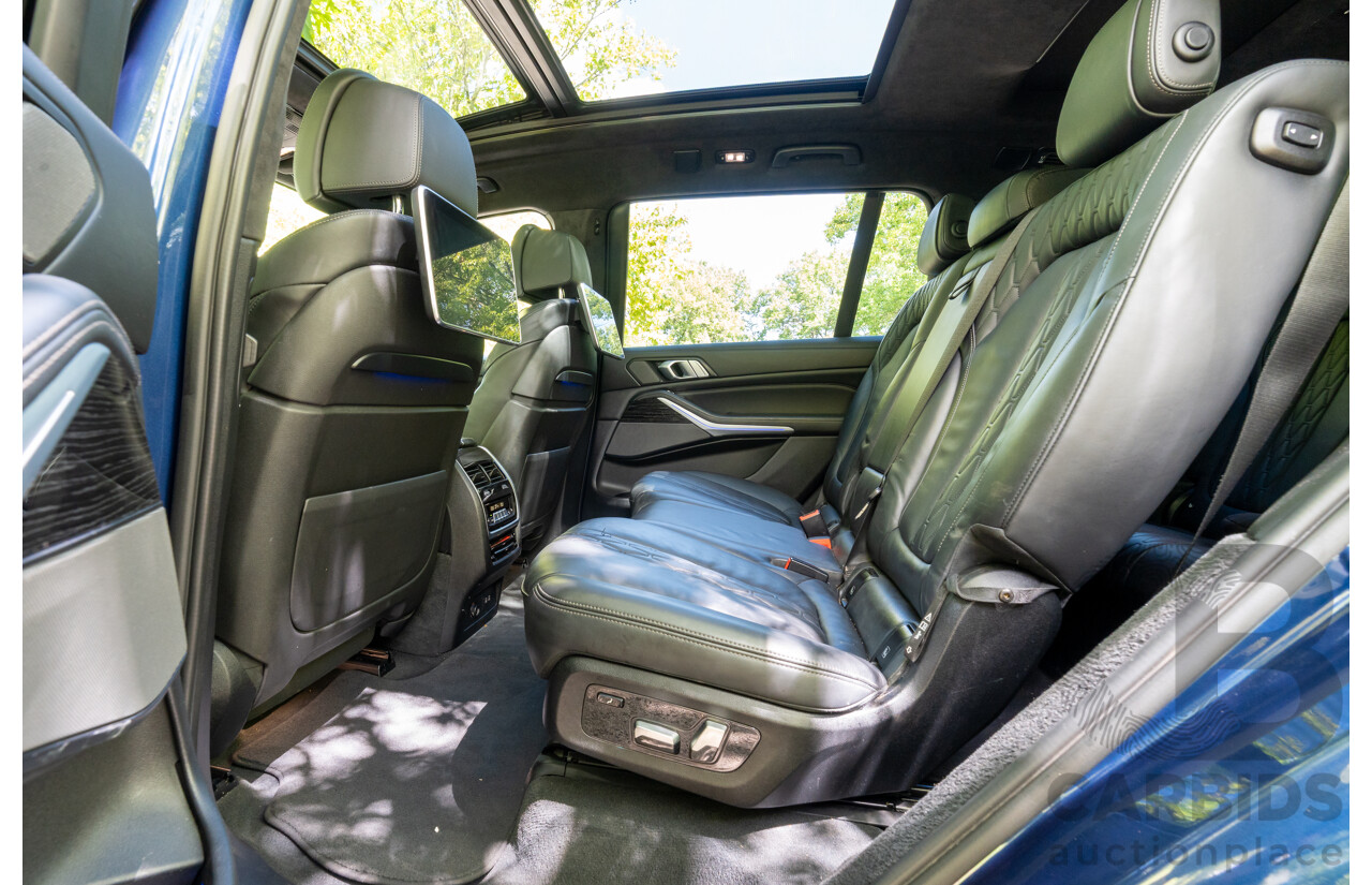 08/2020 BMW X7 M50i (AWD) G07 4d Wagon Phytonic Blue Metallic Twin Turbo V8 4.4L - 7 Seater