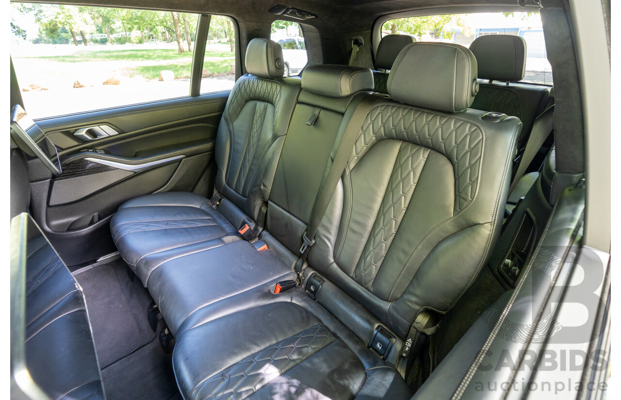 08/2020 BMW X7 M50i (AWD) G07 4d Wagon Phytonic Blue Metallic Twin Turbo V8 4.4L - 7 Seater