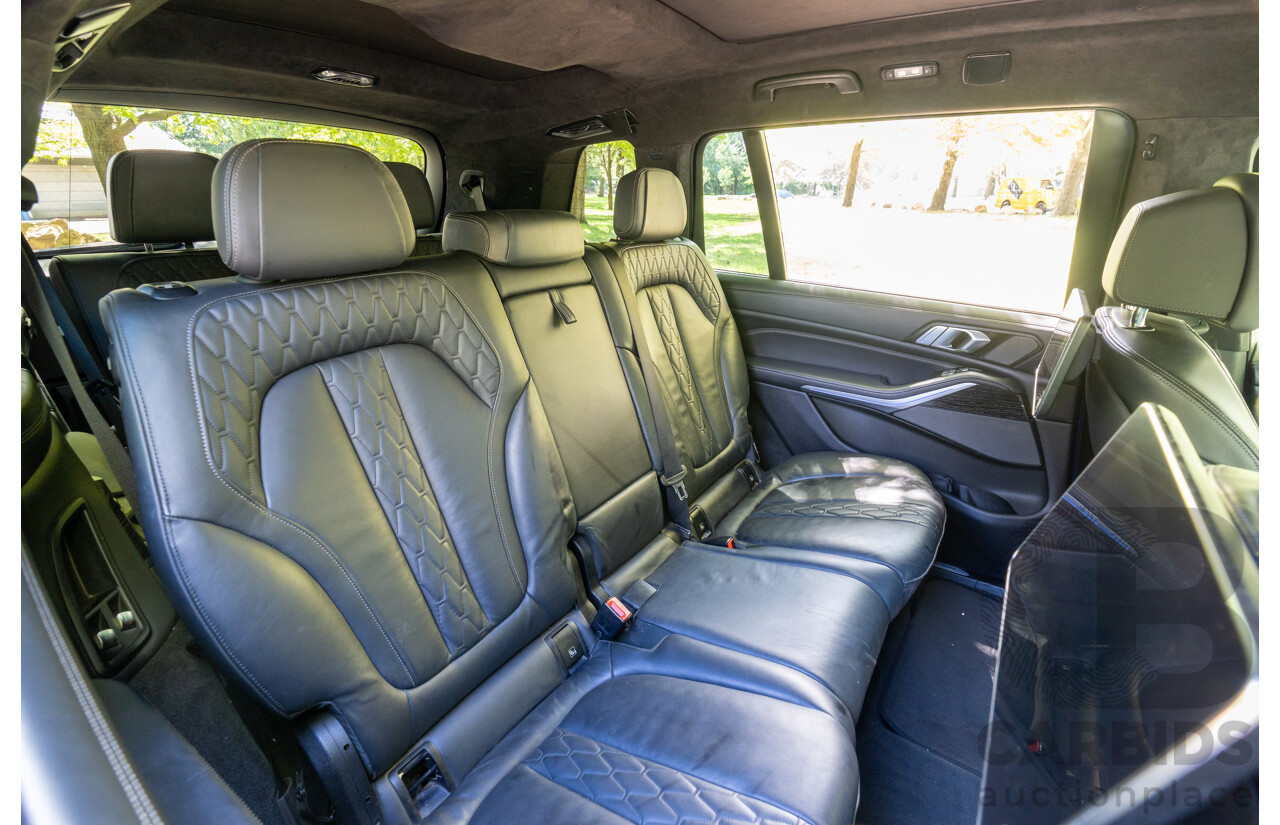 08/2020 BMW X7 M50i (AWD) G07 4d Wagon Phytonic Blue Metallic Twin Turbo V8 4.4L - 7 Seater
