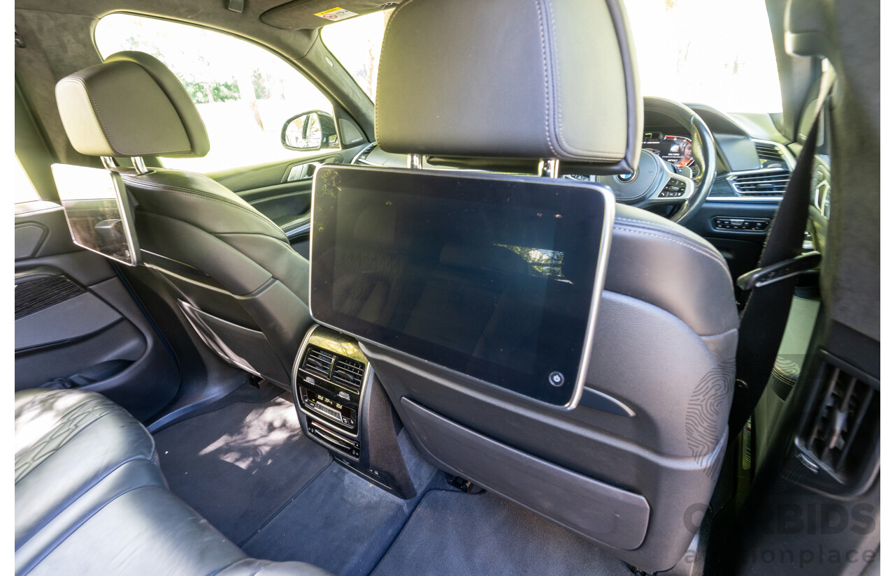 08/2020 BMW X7 M50i (AWD) G07 4d Wagon Phytonic Blue Metallic Twin Turbo V8 4.4L - 7 Seater