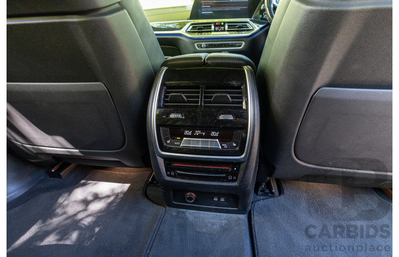 08/2020 BMW X7 M50i (AWD) G07 4d Wagon Phytonic Blue Metallic Twin Turbo V8 4.4L - 7 Seater
