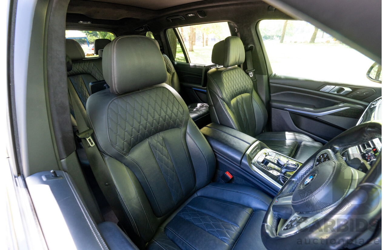 08/2020 BMW X7 M50i (AWD) G07 4d Wagon Phytonic Blue Metallic Twin Turbo V8 4.4L - 7 Seater