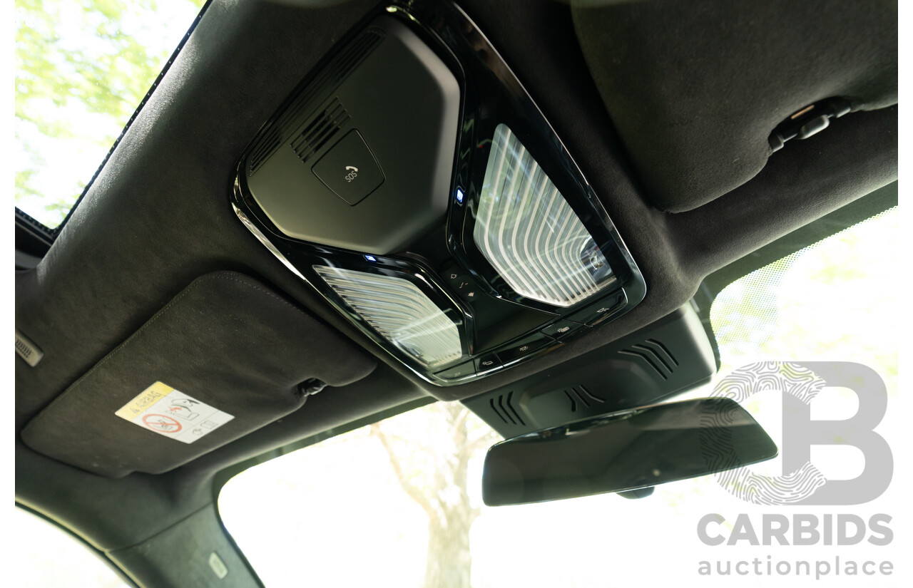 08/2020 BMW X7 M50i (AWD) G07 4d Wagon Phytonic Blue Metallic Twin Turbo V8 4.4L - 7 Seater