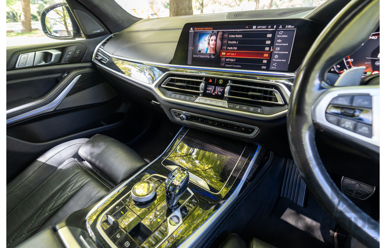 08/2020 BMW X7 M50i (AWD) G07 4d Wagon Phytonic Blue Metallic Twin Turbo V8 4.4L - 7 Seater