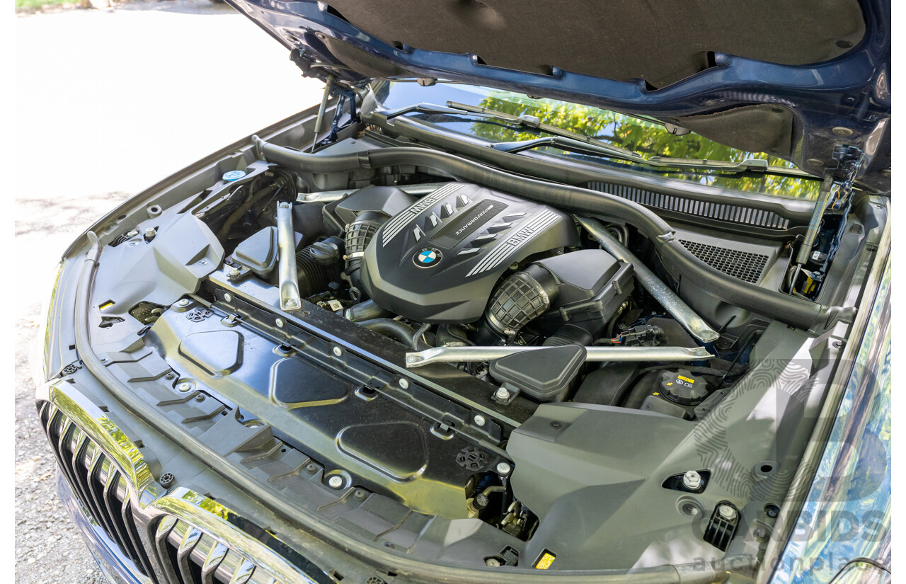 08/2020 BMW X7 M50i (AWD) G07 4d Wagon Phytonic Blue Metallic Twin Turbo V8 4.4L - 7 Seater