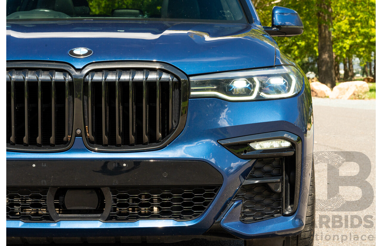 08/2020 BMW X7 M50i (AWD) G07 4d Wagon Phytonic Blue Metallic Twin Turbo V8 4.4L - 7 Seater