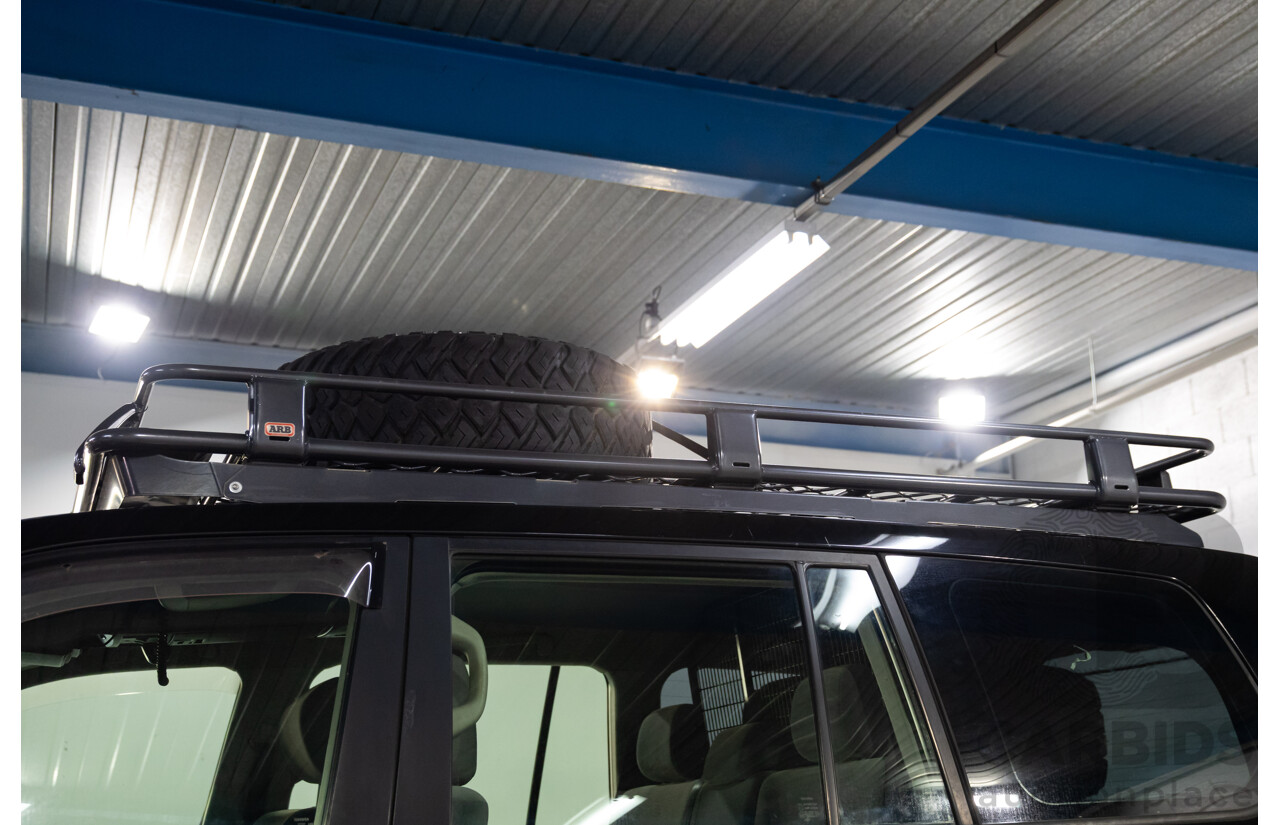 2/2008 Toyota Landcruiser GXL (4x4) VDJ200R 4d Wagon Ebony Black Turbo Diesel V8 4.5L