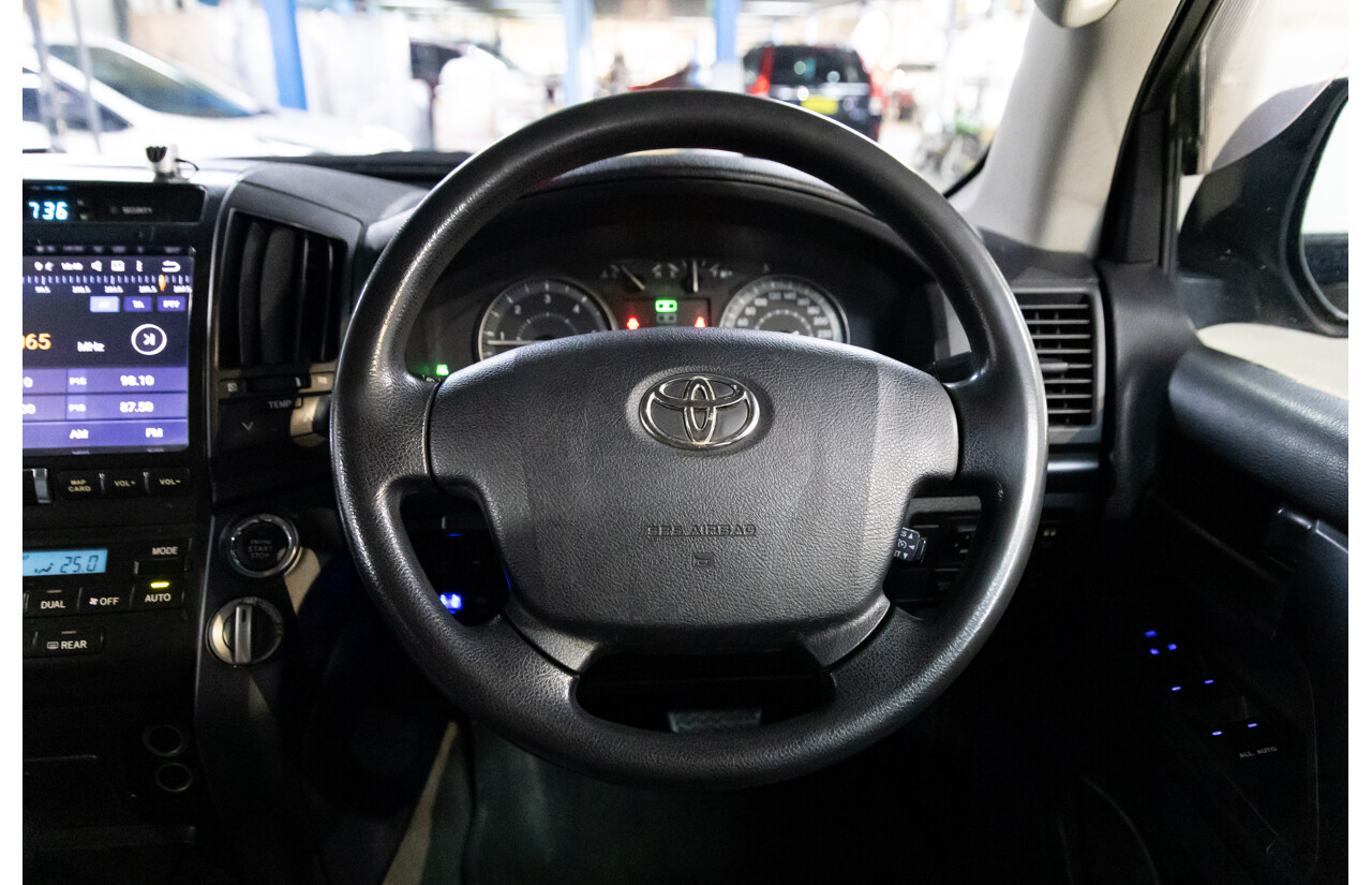 2/2008 Toyota Landcruiser GXL (4x4) VDJ200R 4d Wagon Ebony Black Turbo Diesel V8 4.5L