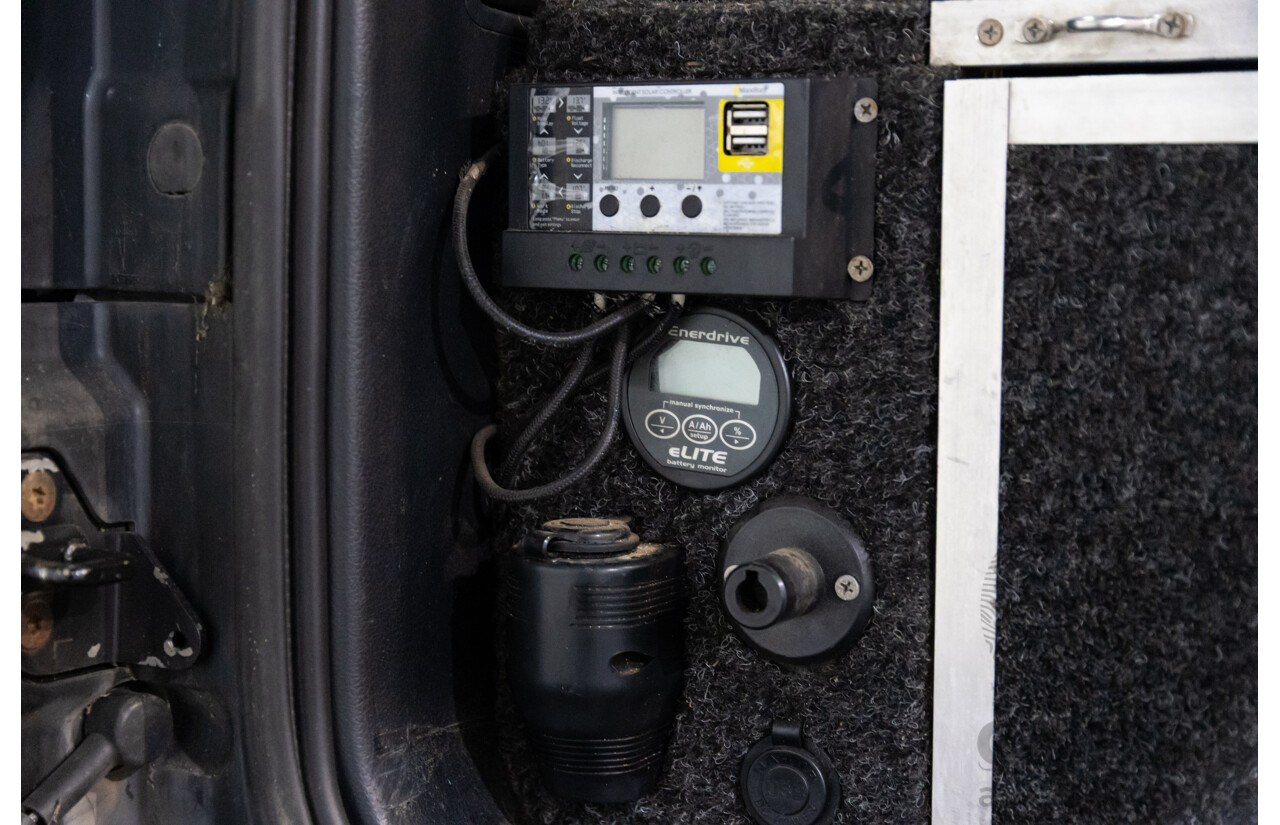 2/2008 Toyota Landcruiser GXL (4x4) VDJ200R 4d Wagon Ebony Black Turbo Diesel V8 4.5L