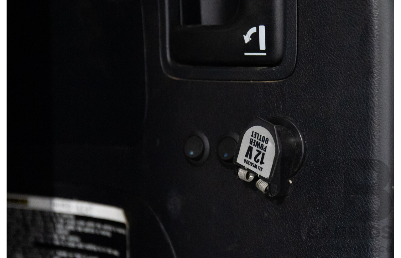 2/2008 Toyota Landcruiser GXL (4x4) VDJ200R 4d Wagon Ebony Black Turbo Diesel V8 4.5L