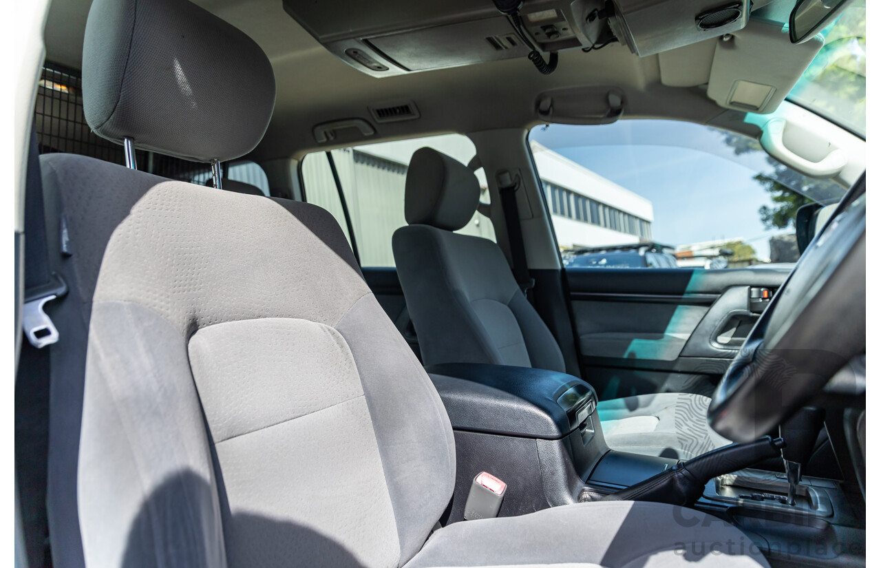 2/2008 Toyota Landcruiser GXL (4x4) VDJ200R 4d Wagon Ebony Black Turbo Diesel V8 4.5L