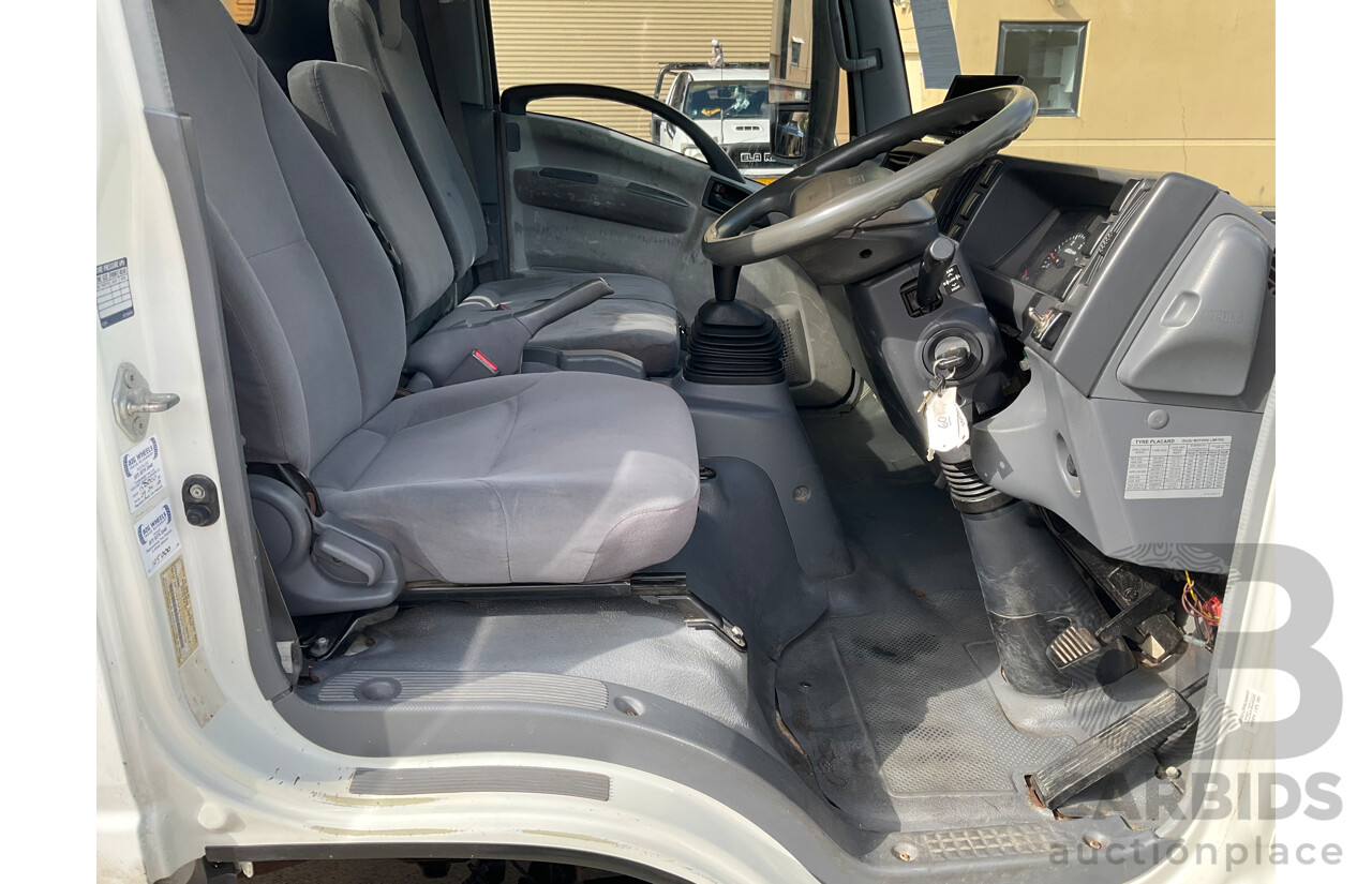 04/2010 Isuzu NPR 300 Medium (4x2) NH Tipper White Turbo Diesel 5.2L - Custom Hiab Crane/Tipper