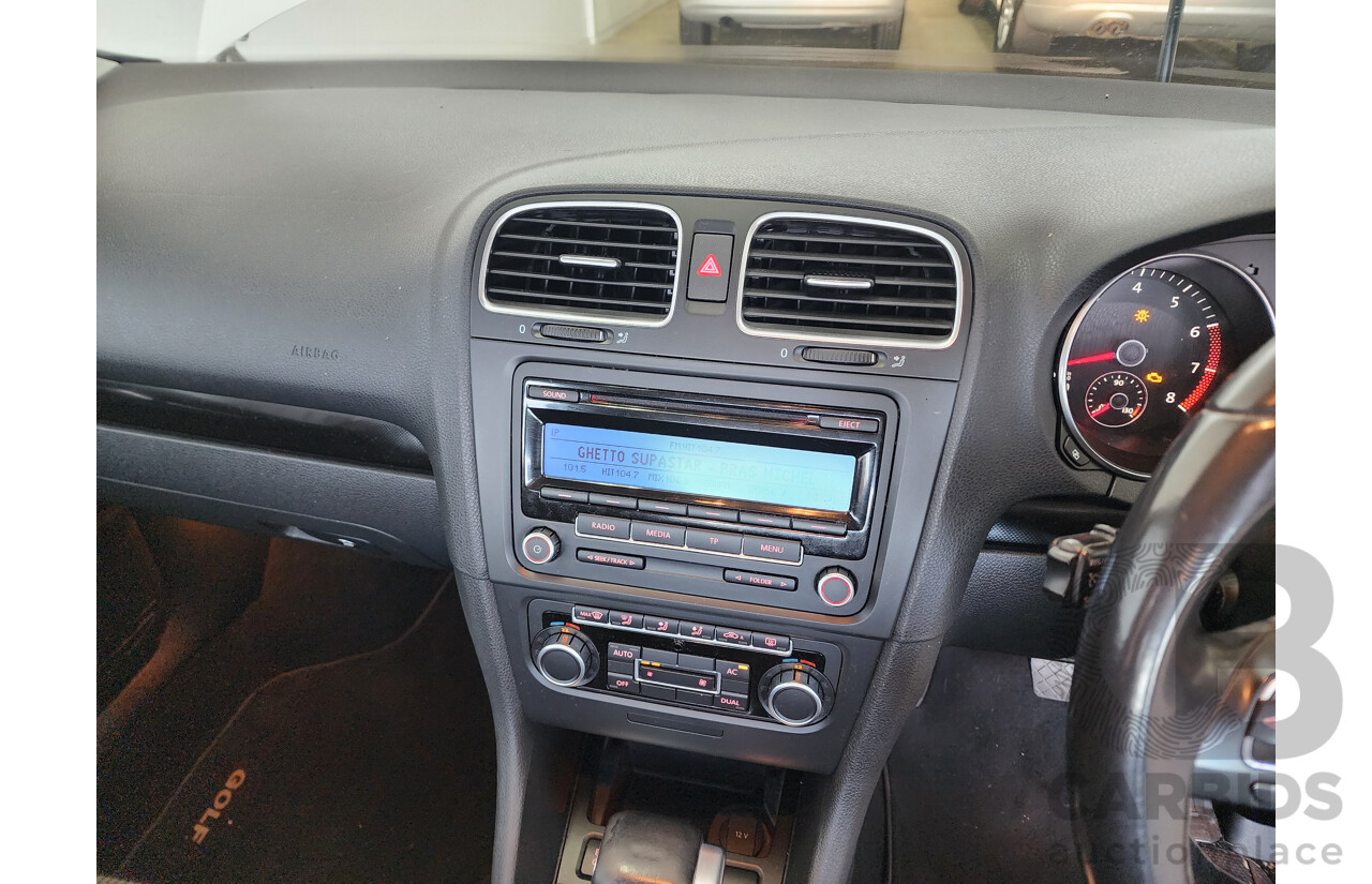 8/2010 Volkswagen Golf 118 TSI Comfortline 1K MY10 5d Hatchback White 1.4L