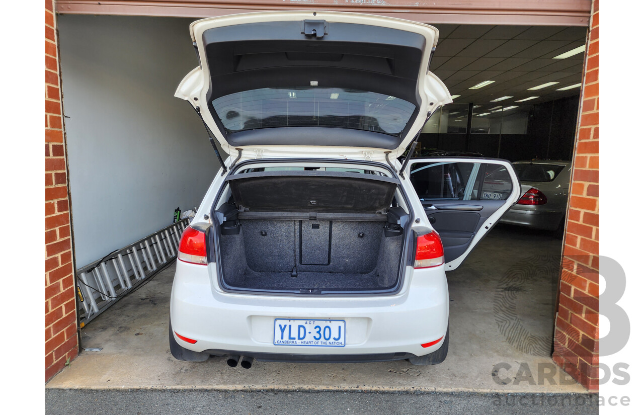 8/2010 Volkswagen Golf 118 TSI Comfortline 1K MY10 5d Hatchback White 1.4L