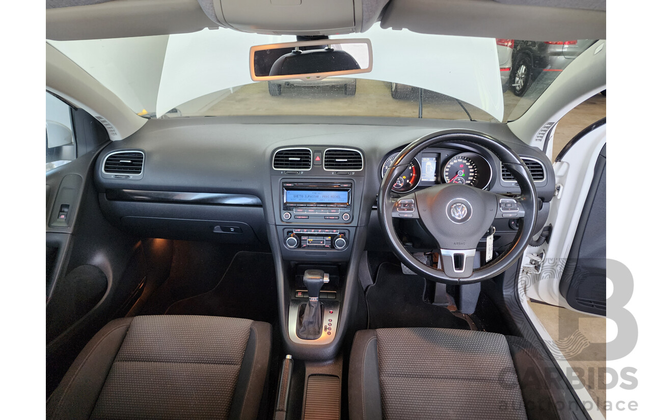 8/2010 Volkswagen Golf 118 TSI Comfortline 1K MY10 5d Hatchback White 1.4L