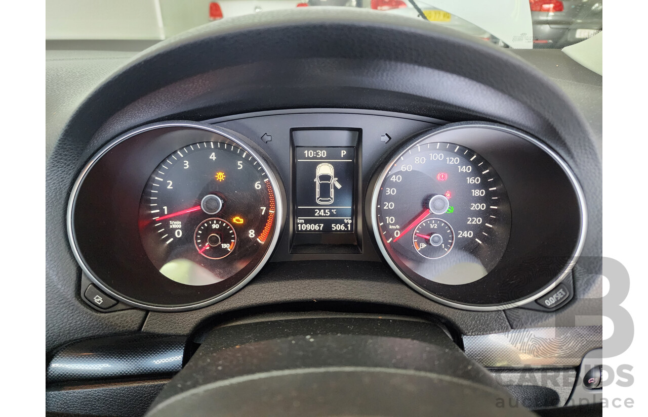 8/2010 Volkswagen Golf 118 TSI Comfortline 1K MY10 5d Hatchback White 1.4L