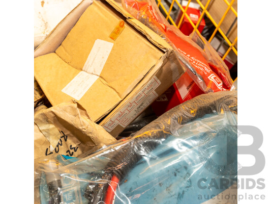 Pallet Lot of Various NOS Genuine GM Holden Parts