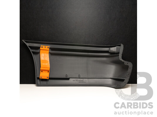 NOS Genuine Holden VN/VP Wagon Right Hand Side Rear Bumper Corner - Black