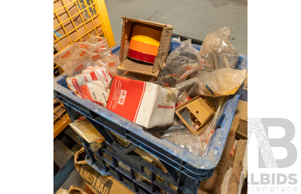 Pallet Lot of Various NOS Genuine GM Holden Parts