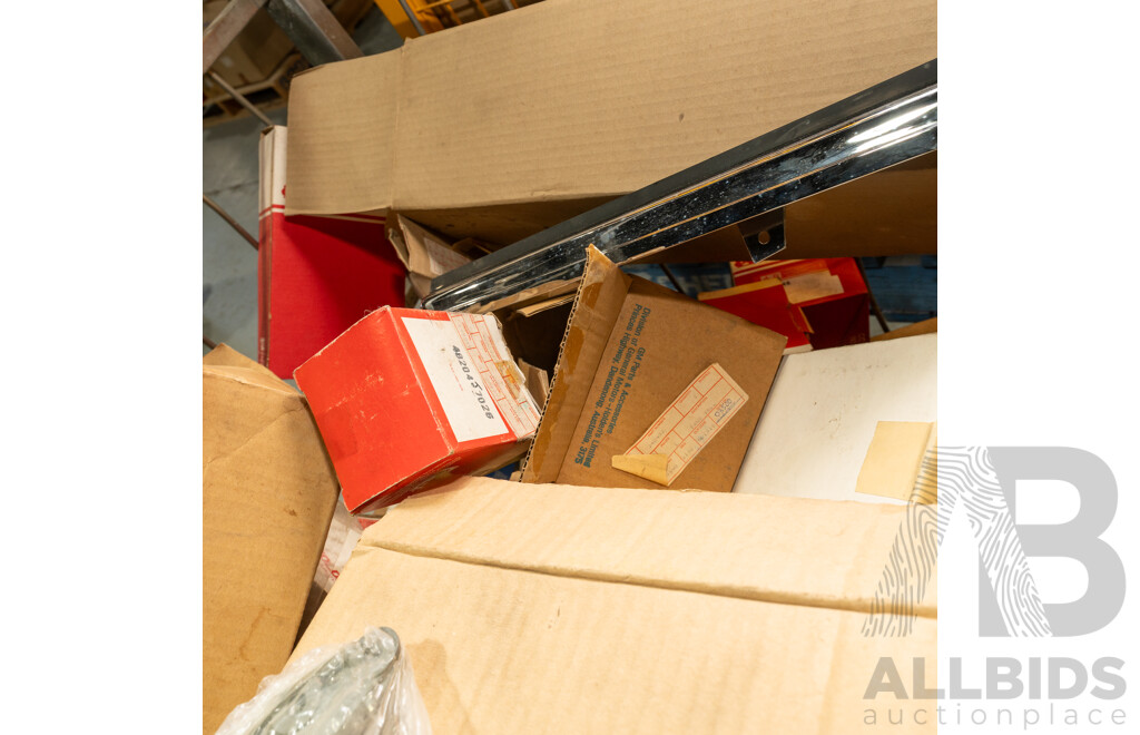 Pallet Lot of Various NOS Genuine GM Holden Parts