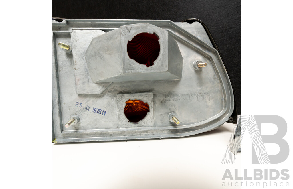 Vintage NOS Genuine Holden HJ/HX/HJ Left Hand Side Tail Light with Lens and Chrome Bezel