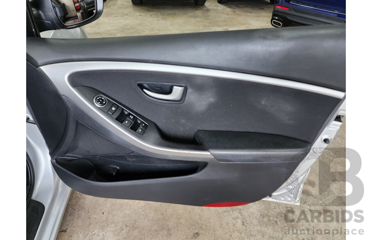 4/2013 Hyundai i30 Active 1.6 CRDi GD 5d Hatchback Silver 1.6L