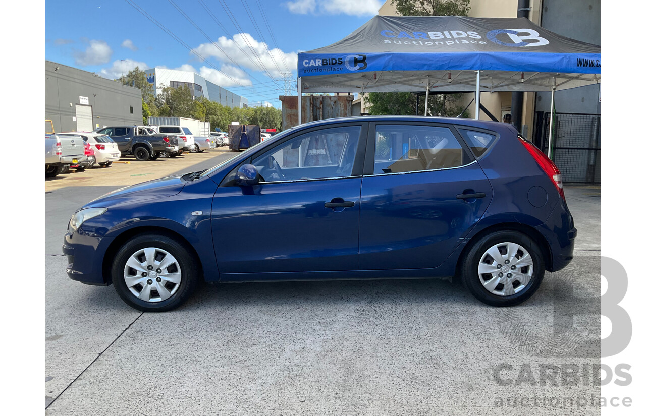 12/2011 Hyundai i30 SX FD MY11 5d Hatchback Blue 2.0L