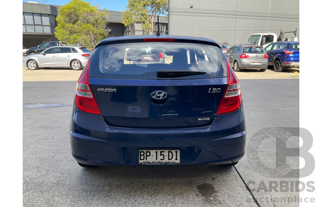 12/2011 Hyundai i30 SX FD MY11 5d Hatchback Blue 2.0L