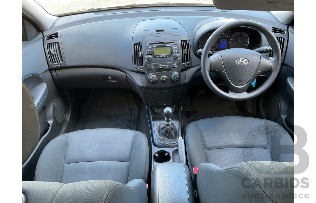 12/2011 Hyundai i30 SX FD MY11 5d Hatchback Blue 2.0L