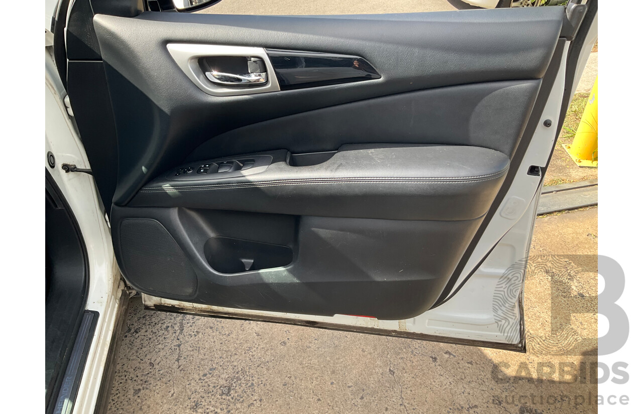 06/2014 Nissan Pathfinder ST-L (FWD) R52 MY15 Upgrade 4D Wagon Crystal White Pearl V6 3.5L