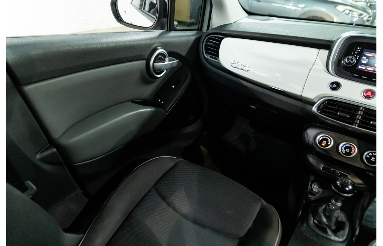 11/2015 Fiat 500X Pop (FWD) 4d Wagon Bianca White Turbo 1.4L