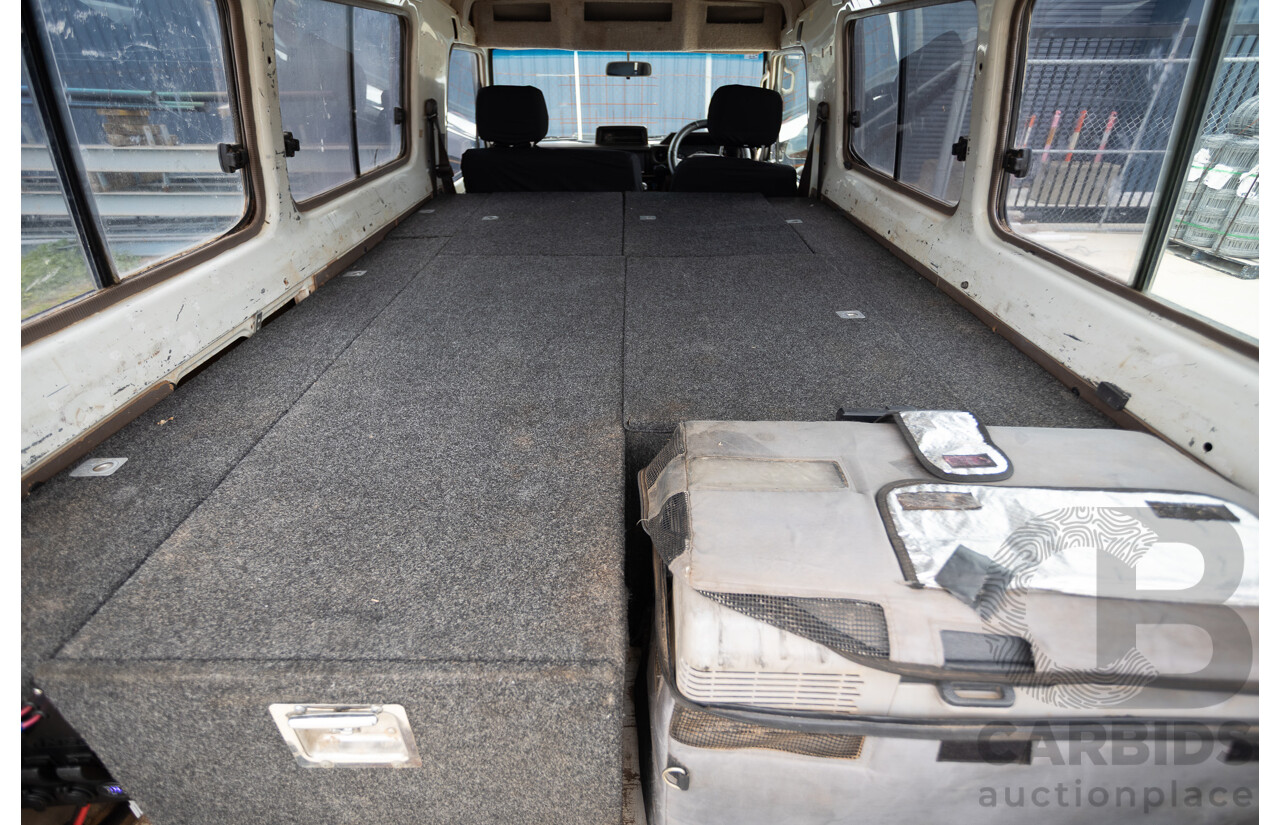 7/1992 Toyota Landcruiser Troopcarrier (4x4)  FJ75RV 2d Wagon White 4.0L