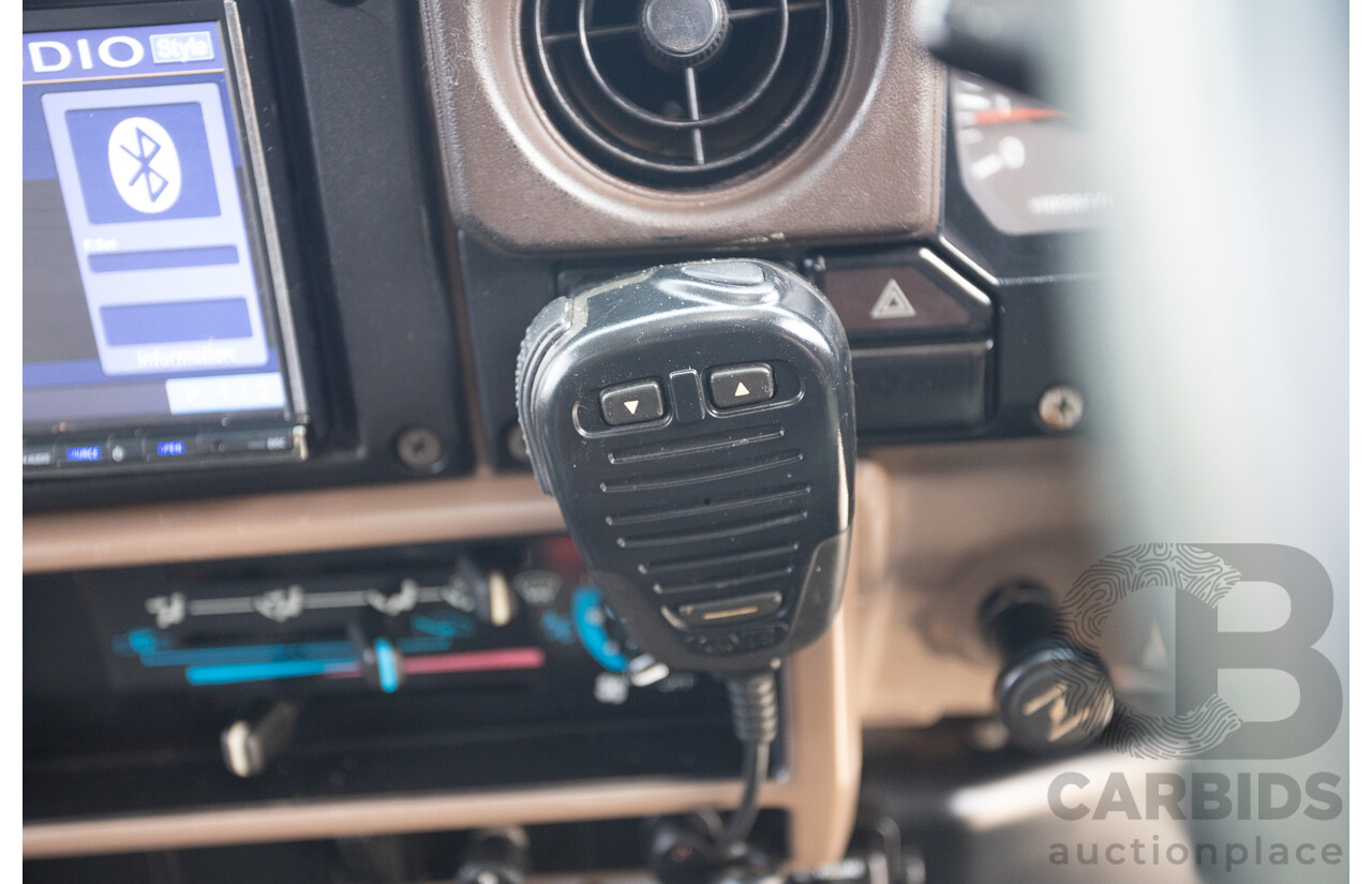 7/1992 Toyota Landcruiser Troopcarrier (4x4)  FJ75RV 2d Wagon White 4.0L