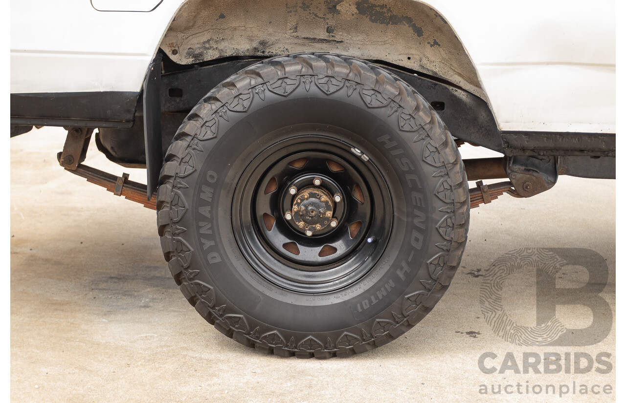 7/1992 Toyota Landcruiser Troopcarrier (4x4)  FJ75RV 2d Wagon White 4.0L