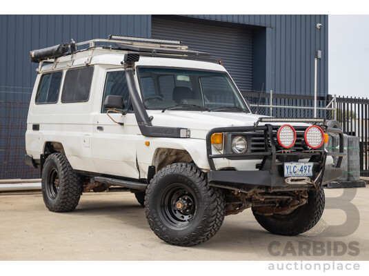 7/1992 Toyota Landcruiser Troopcarrier (4x4)  FJ75RV 2d Wagon White 4.0L