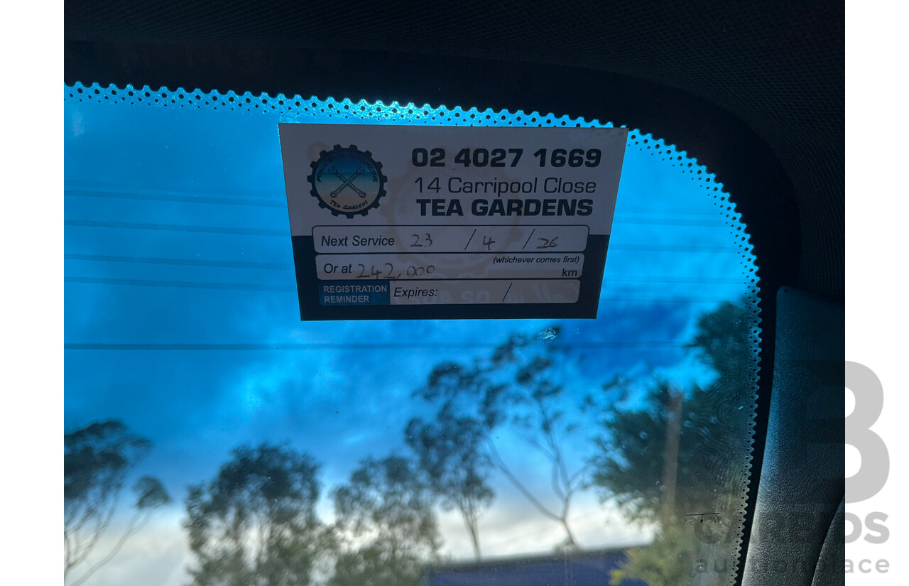 9/2012 Holden Commodore SV6 Z-Series VE II MY12.5 4d Sedan Purple V6 3.6L