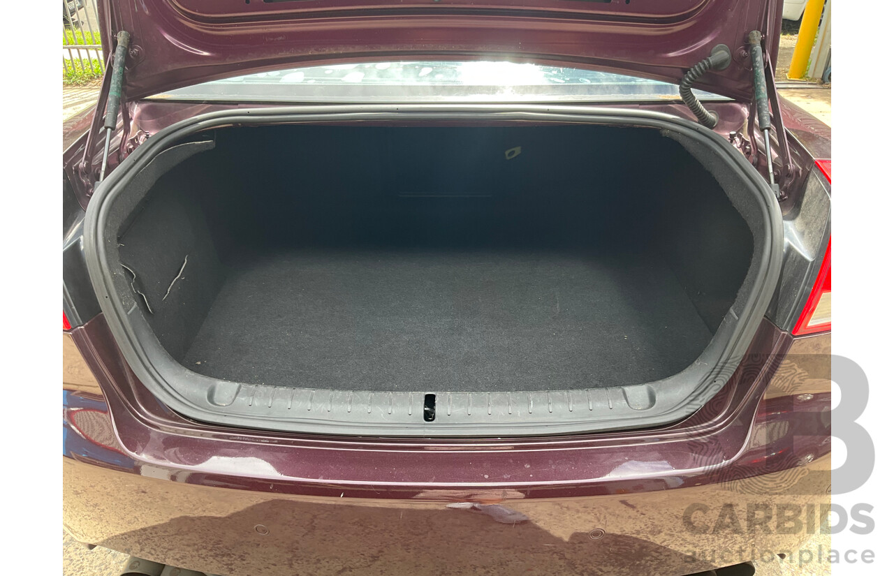 9/2012 Holden Commodore SV6 Z-Series VE II MY12.5 4d Sedan Purple 3.6L