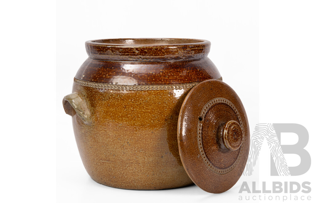 Bendigo Pottery Lidded Bread Crock