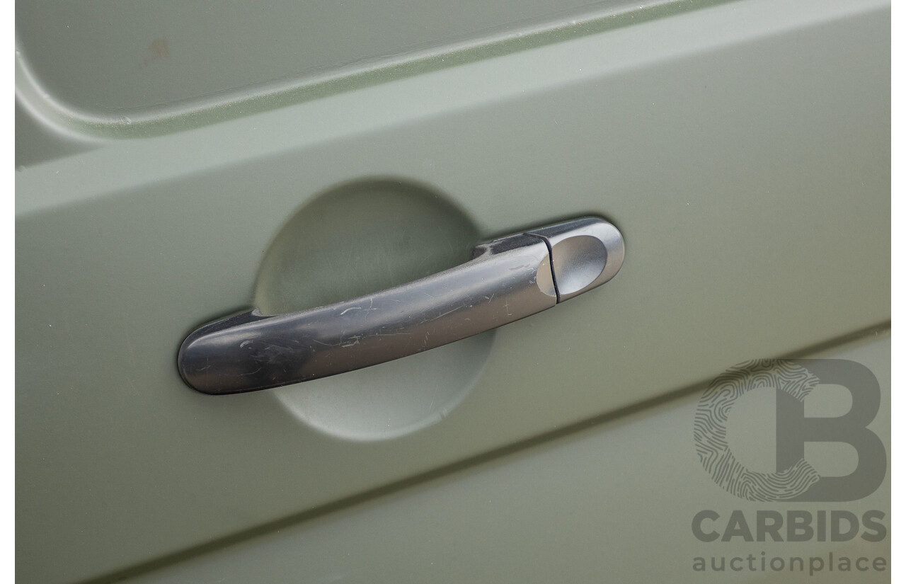 06/2014 Volkswagen Transporter TDI 250 SWB T5 MY14 Van White Matt Green (Wrapped) Turbo Diesel 2.0L