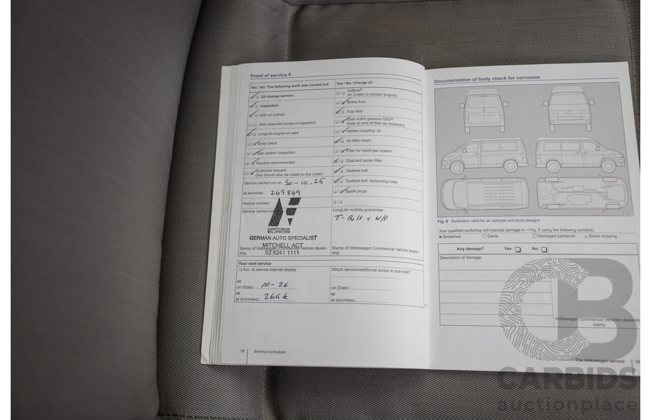 06/2014 Volkswagen Transporter TDI 250 SWB T5 MY14 Van White Matt Green (Wrapped) Turbo Diesel 2.0L