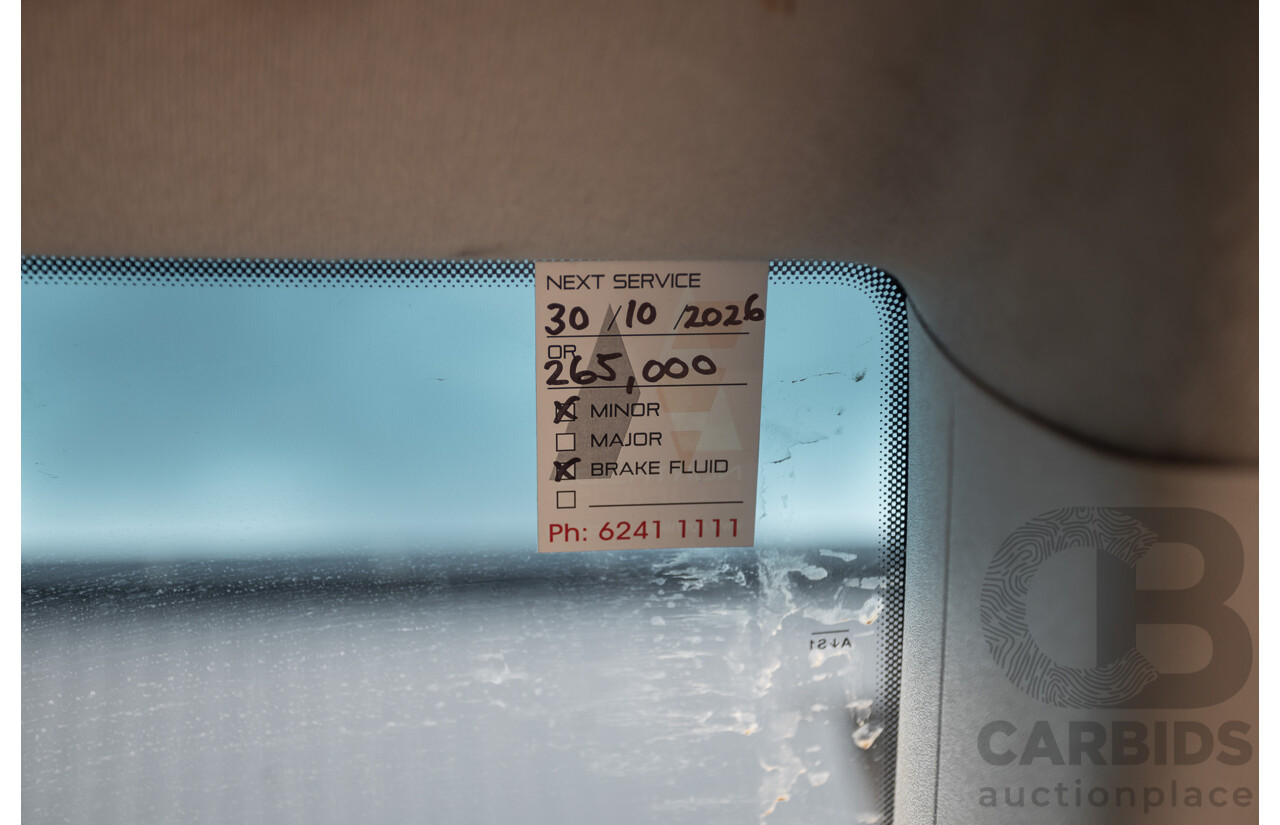 06/2014 Volkswagen Transporter TDI 250 SWB T5 MY14 Van White Matt Green (Wrapped) Turbo Diesel 2.0L